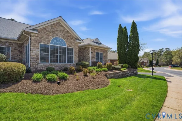 Property Slideshow image 2 of 39 | 10327 trellis crossing ln, Henrico, VA, 23238