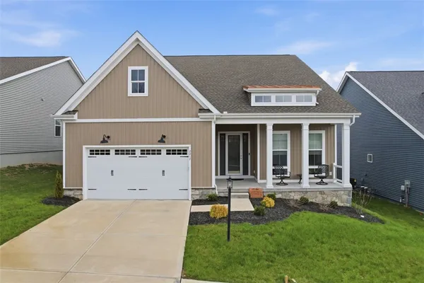 Property Slideshow image 2 of 32 | 2017 froman dr, Economy, PA, 15005