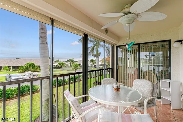 Property Slideshow image 2 of 24 | 11460 caravel cir 5018, Fort Myers, FL, 33908