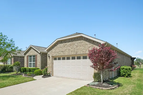 Property Slideshow image 3 of 40 | 2358 brookdale dr, Frisco, TX, 75036