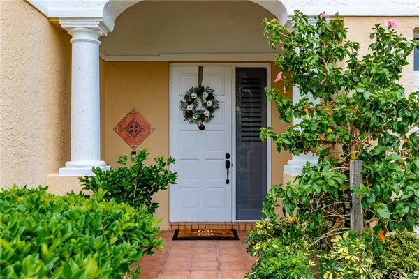 Property Slideshow image 2 of 33 | 4864 n newport island dr 19c, Vero Beach, FL, 32967