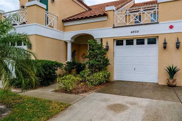 Property Slideshow image 3 of 33 | 4864 n newport island dr 19c, Vero Beach, FL, 32967