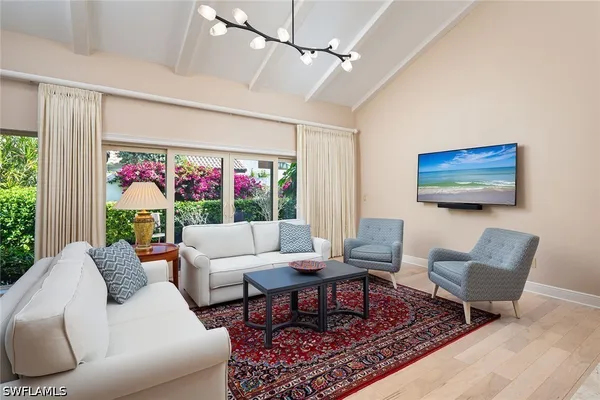 Property Slideshow image 3 of 25 | 565 tierra mar ln 33, Naples, FL, 34108