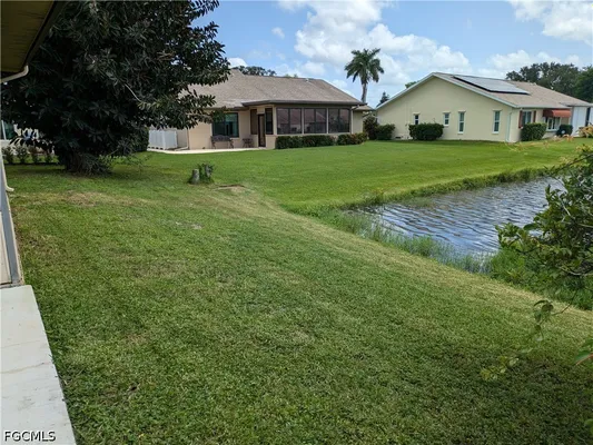 Property Slideshow image 3 of 19 | 104 fleur de lis ln, Naples, FL, 34112