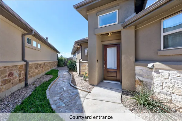Property Slideshow image 3 of 40 | 112 trailing lantana dr g, Georgetown, TX, 78628