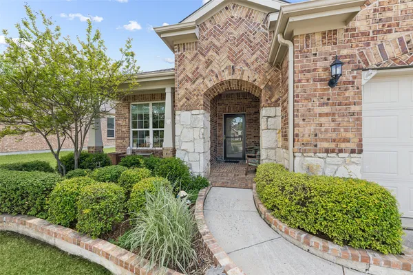 Property Slideshow image 2 of 38 | 8261 turtle beach rd, Frisco, TX, 75036