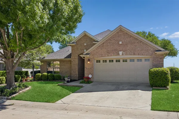 Property Slideshow image 2 of 36 | 9221 perimeter st, Denton, TX, 76207