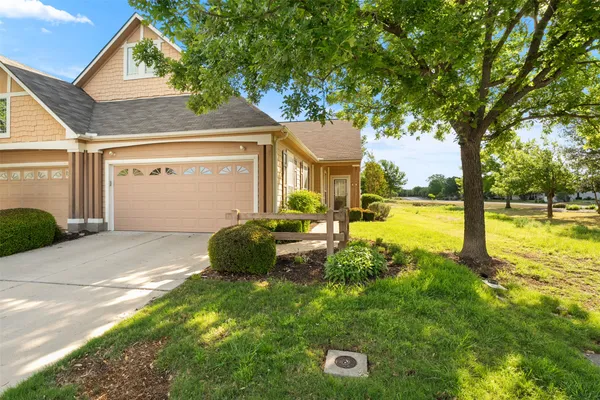 Property Slideshow image 3 of 40 | 111 nassau cir, Georgetown, TX, 78633