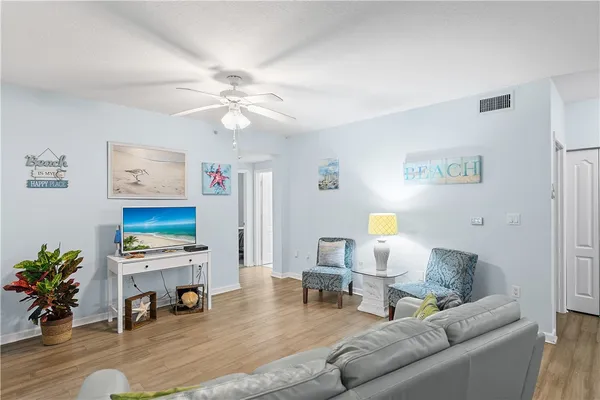Property Slideshow image 2 of 28 | 5095 fairways cir i102, Vero Beach, FL, 32967