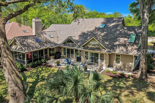 Property Slideshow image 2 of 54 | 27 santa maria dr, Hilton Head Island, SC, 29926