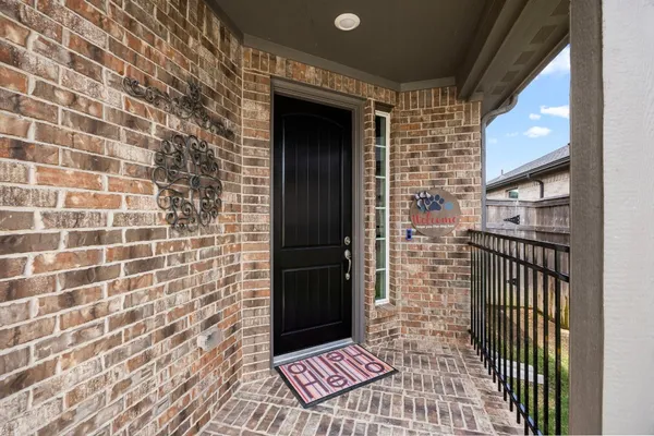 Property Slideshow image 3 of 48 | 28928 autumn shore dr, Fulshear, TX, 77441