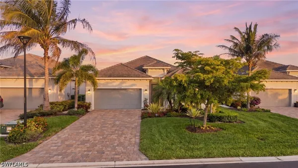 Property Slideshow image 2 of 50 | 15248 blue bay cir, Fort Myers, FL, 33913