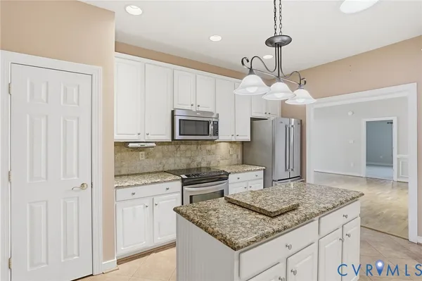 Property Slideshow image 2 of 46 | 7321 dress blue cir, Mechanicsville, VA, 23116