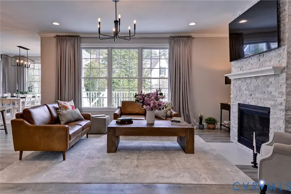 Property Slideshow image 2 of 23 | 126 hollinwell, Williamsburg, VA, 23188