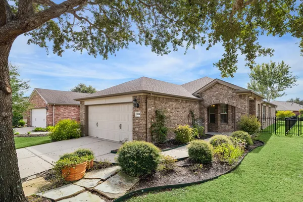 Property Slideshow image 2 of 17 | 1119 catalpa dr, Richmond, TX, 77469