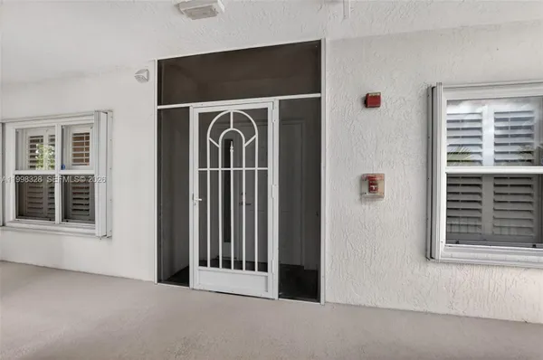 Property Slideshow image 3 of 83 | 5938 crystal shores dr 301, Boynton Beach, FL, 33437
