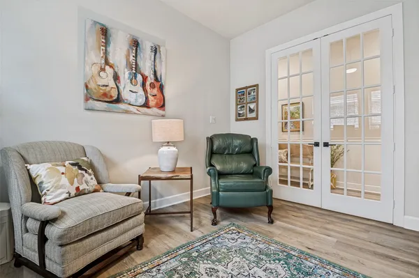 Property Slideshow image 3 of 40 | 4810 emerald grv, Arlington, TX, 76005