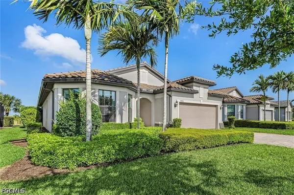 Property Slideshow image 2 of 44 | 19896 beechcrest pl, Estero, FL, 33928