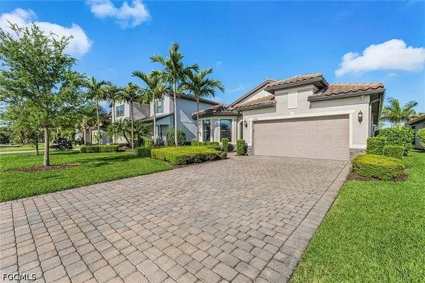 Property Slideshow image 3 of 44 | 19896 beechcrest pl, Estero, FL, 33928