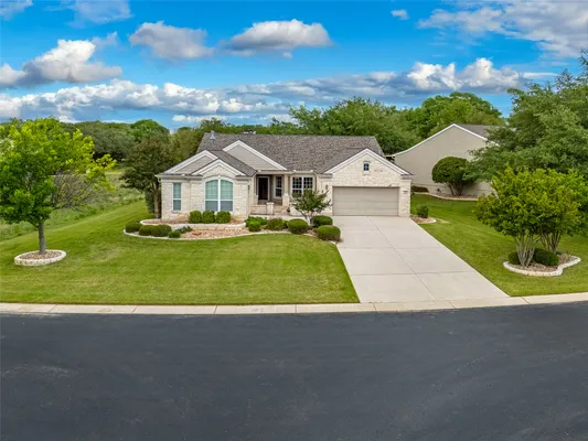 Property Slideshow image 3 of 38 | 214 summit st, Georgetown, TX, 78633