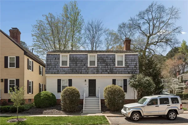 Property Slideshow image 2 of 47 | 105 edward wakefield, Williamsburg, VA, 23185