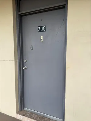 Property Slideshow image 3 of 13 | 3091 nw 46th ave 205c, Lauderdale Lakes, FL, 33313