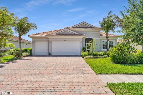 Property Slideshow image 3 of 42 | 3596 avenida del vera, North Fort Myers, FL, 33917