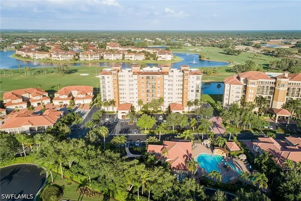 Property Slideshow image 2 of 27 | 580 el camino real 3303, Naples, FL, 34119