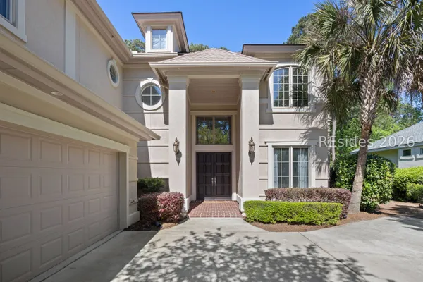 Property Slideshow image 3 of 74 | 10 manor court ln, Hilton Head Island, SC, 29926