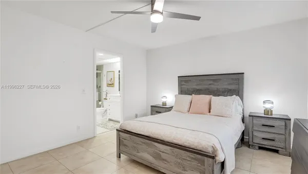 Property Slideshow image 3 of 42 | 100 sw 130th ter 204c, Pembroke Pines, FL, 33027