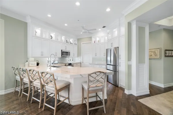 Property Slideshow image 2 of 31 | 710 bentwater cir 204, Naples, FL, 34108