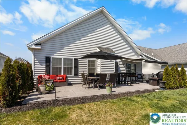 Property Slideshow image 2 of 29 | 2618 ambassador dr, Bethlehem City, PA, 18017