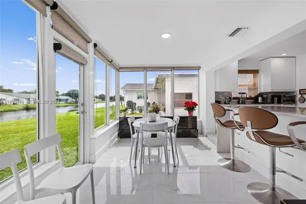 Property Slideshow image 3 of 36 | 1086 nw 88th way, Plantation, FL, 33322