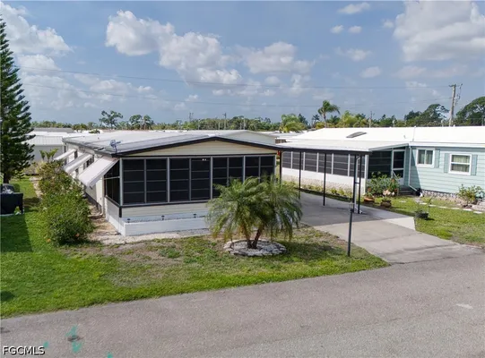 Property Slideshow image 3 of 21 | 5506 harbor ln, North Fort Myers, FL, 33917