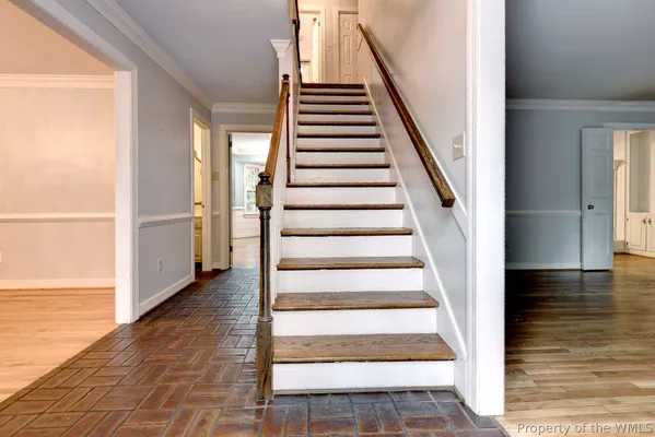 Property Slideshow image 3 of 50 | 109 daingerfield rd, Williamsburg, VA, 23185
