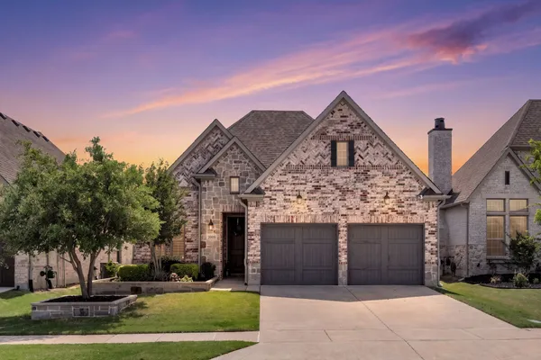 Property Slideshow image 2 of 40 | 2608 southfield, The Colony, TX, 75056
