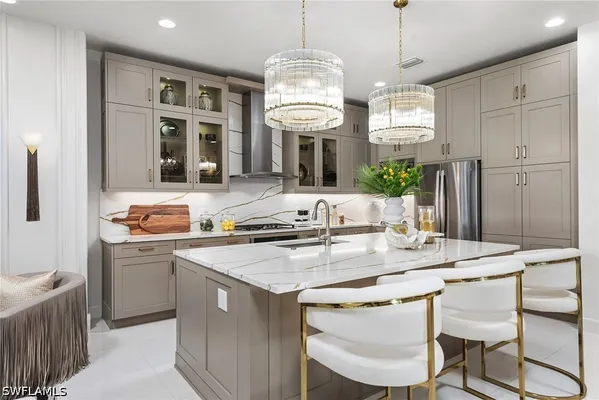 Property Slideshow image 3 of 11 | 2538 kingfisher dr, Naples, FL, 34112