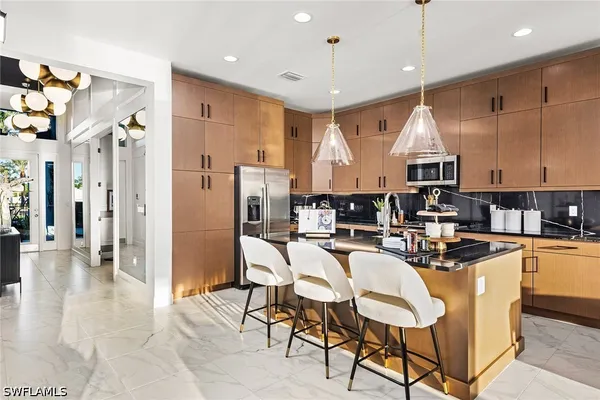 Property Slideshow image 3 of 16 | 2550 kingfisher dr, Naples, FL, 34112