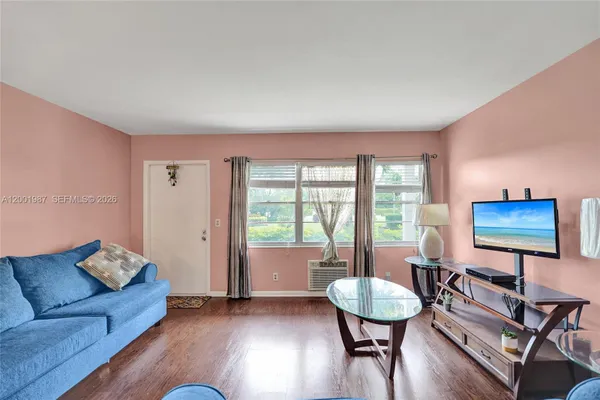 Property Slideshow image 3 of 22 | 511 fanshaw m 511, Boca Raton, FL, 33434