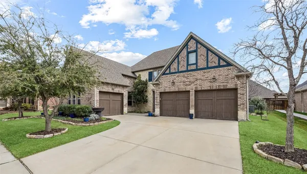 Property Slideshow image 2 of 40 | 8121 tramore, The Colony, TX, 75056