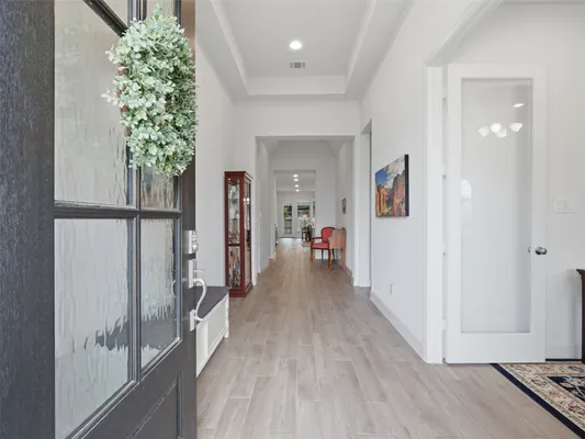 Property Slideshow image 3 of 40 | 1833 luna st, New Braunfels, TX, 78132