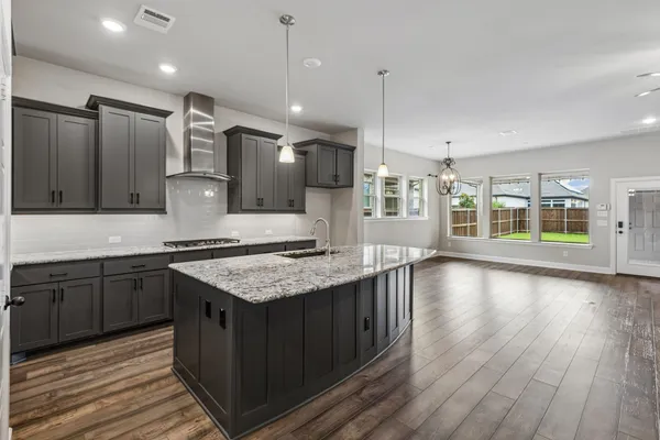 Property Slideshow image 3 of 30 | 4717 beaver creek dr, Arlington, TX, 76005