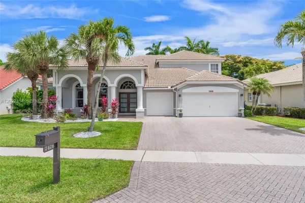 Property Slideshow image 2 of 61 | 7476 brunswick cir, Boynton Beach, FL, 33472