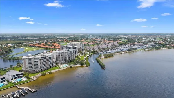 Property Slideshow image 2 of 47 | 14200 royal harbour ct 306, Fort Myers, FL, 33908