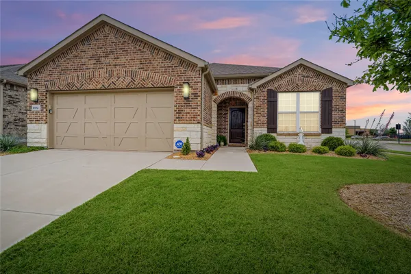 Property Slideshow image 2 of 39 | 1000 memorial dr, Little Elm, TX, 76227
