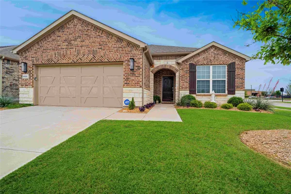 Property Slideshow image 2 of 38 | 1000 memorial dr, Little Elm, TX, 76227
