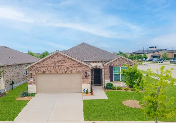 Property Slideshow image 3 of 39 | 1000 memorial dr, Little Elm, TX, 76227