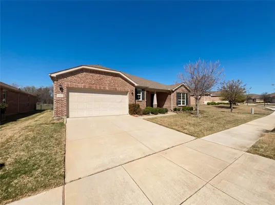 Property Slideshow image 2 of 22 | 6371 walnut hill ct, Frisco, TX, 75036