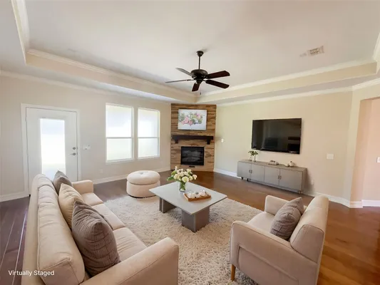 Property Slideshow image 3 of 22 | 6371 walnut hill ct, Frisco, TX, 75036