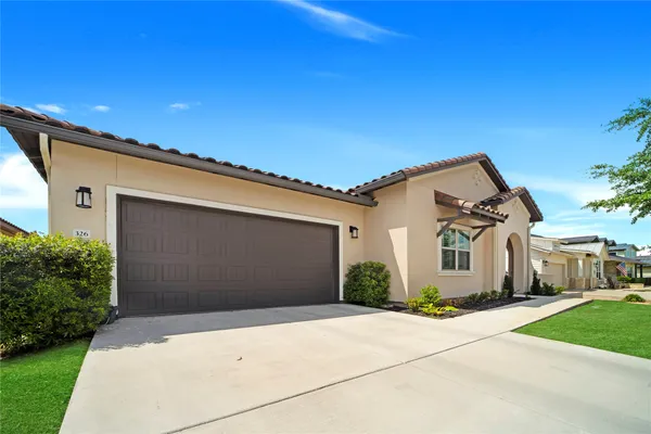 Property Slideshow image 3 of 40 | 326 singing sumac way, San Marcos, TX, 78666